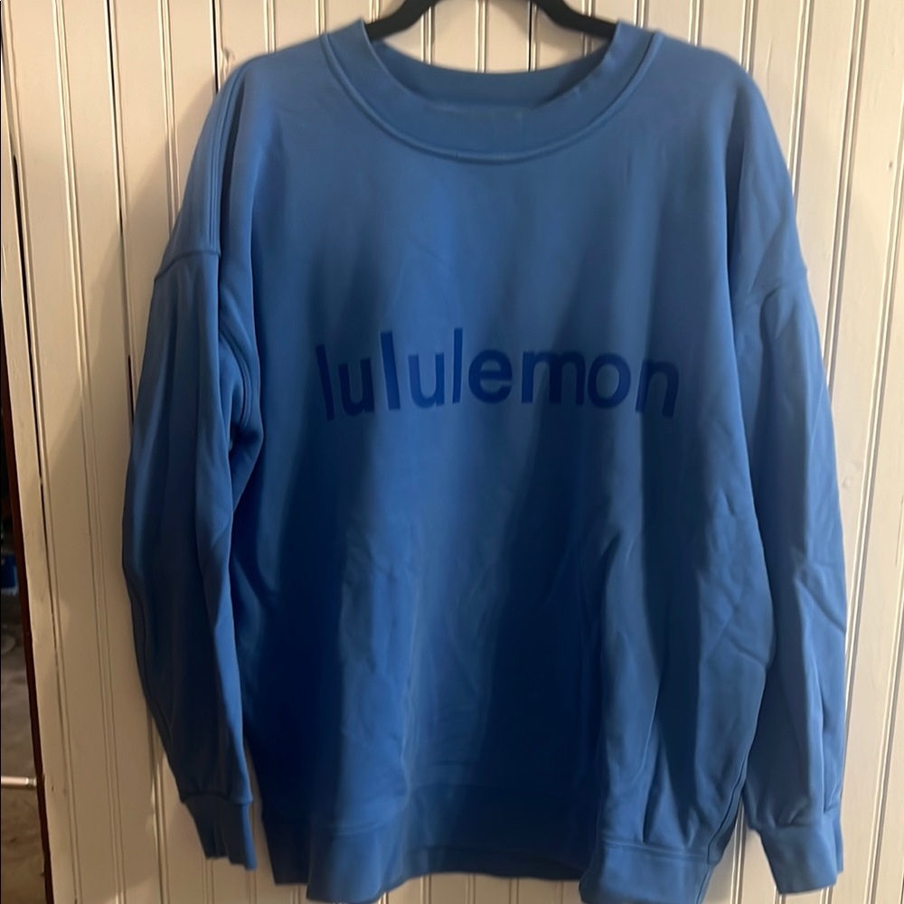 lululemon athletica Men's Crewneck in Vibrant Blue